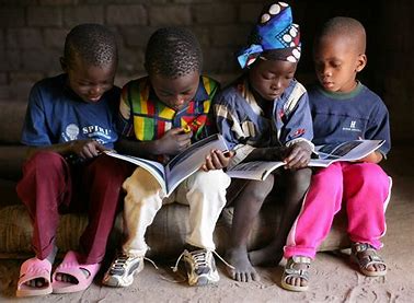 Enfants à l'école